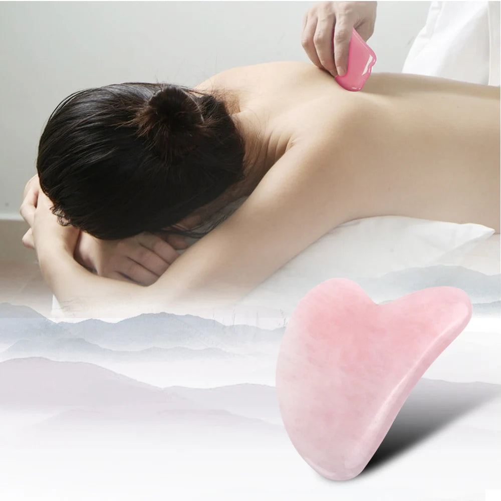 Masaje con gua sha en la espalda